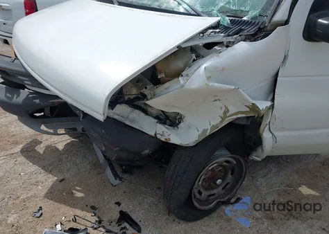 2005 Ford E-150 Commercial/Recreational from USA, damaged, VIN 1FTRE14W35HA07708